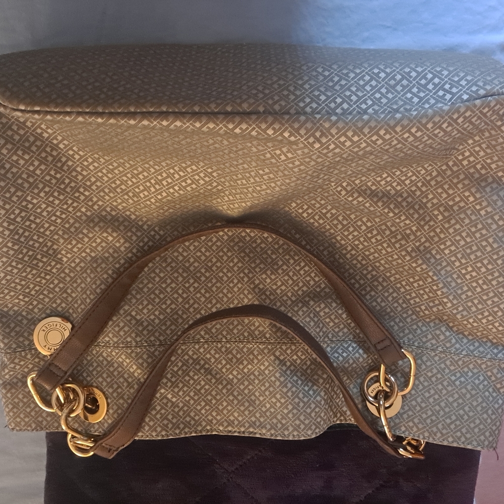 Tommy Hilfiger Tote